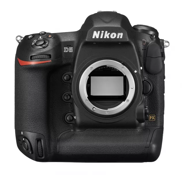 Nikon D5 body XQD-Type, refurbished item, release times 274.167